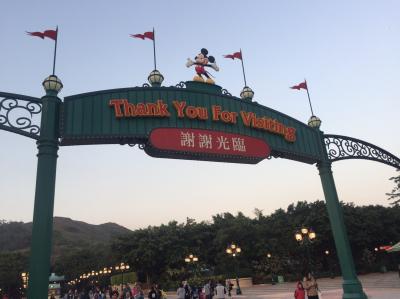 香港入国・・・・からのディズニーランド（半日！）混み具合は果たして・・・