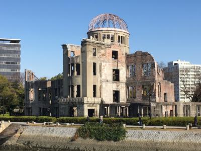 世界遺産「原爆ドーム」と広島城