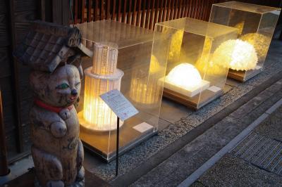 うだつの上がる町並みで「美濃和紙あかりアート展」が見られます