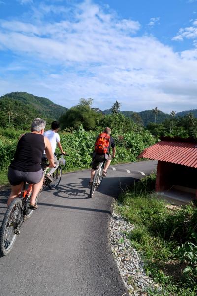 ノスタルジックな街角から　～マレーシア・バリクプラウ（Balik Pulau, Penang, Malaysia）でサイクリング