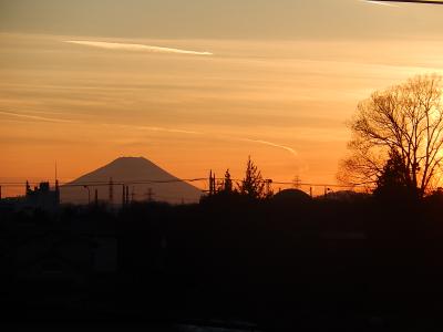 12月30日、午後4時20分過ぎに素晴らしい影富士が見られた