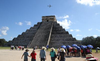 世界遺産チチェン・イッツァでクルクルカンが降臨する神殿を訪問