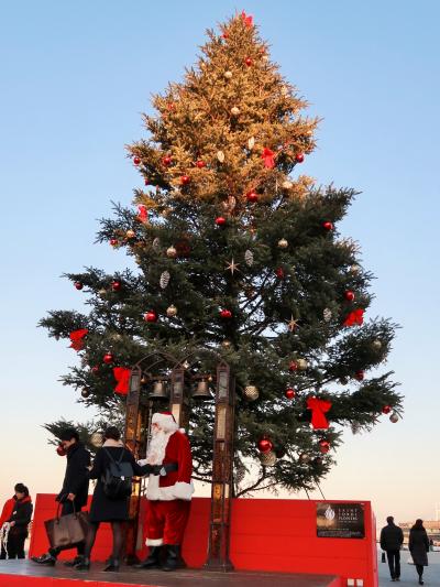 横浜-6　クリスマスマーケット in 横浜赤レンガ倉庫　☆サンタさん登場！