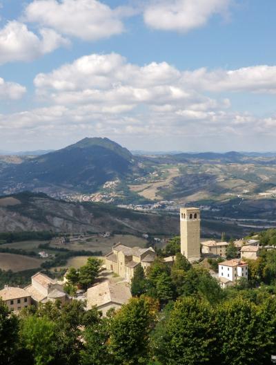 イタリアの最も美しい村、サン・レーオ　２.二つの教会と旧市街