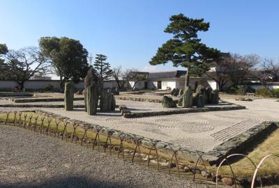 2017暮、大阪湾の名城(36/42)：12月7日(9)：岸和田城(2/3)：歴史パネル、八陣の庭園