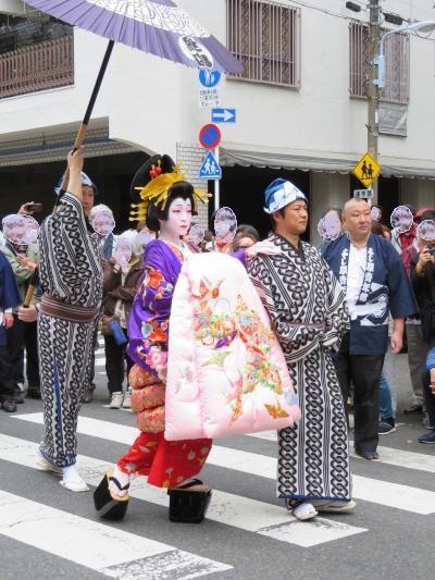 江戸吉原花魁道中 と パーラーゴトーの5種のいちごパフェ