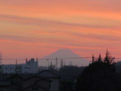 1月16日、午後4時50分頃ふじみ野市から素晴らしい影富士を見ることが出来ました