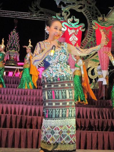 タイ・イサーンと南部ベトナムの旅（10）　　　　　　　　　歌謡ショーの締めはノックノーイ･ウライポン率いるシアン・イサン。
