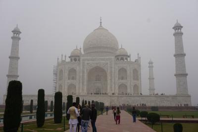 2017-2018年末年始　初インド一人旅(5日目：世界遺産タージマハル～ニューデリーへ)