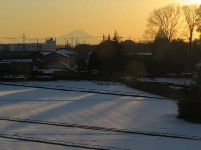 大雪後にふじみ野市より見られた素晴らしい影富士