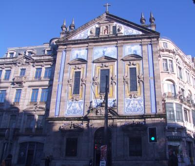 アズレージョが美しいポルトへ！