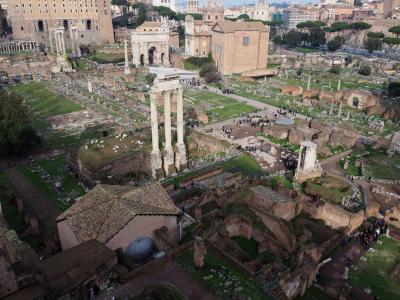 イタリア 冬の旅　４日目　（コロッセオ周辺、リナシェンテ、サン・ピエトロ再訪）