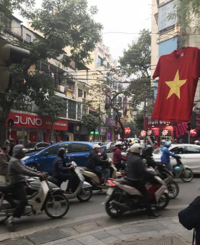 喧騒のハノイへ　【１日目】