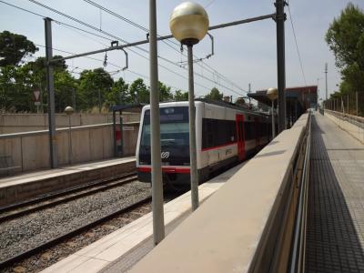 Colonia Guell　station　