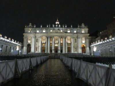 雨と夜のヴァチカン市国