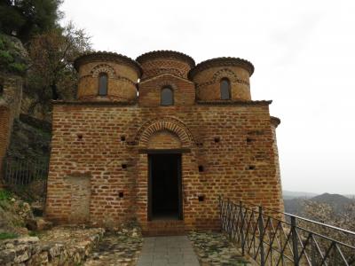 カラーブリア州を巡る旅~美しい小さな町スティーロとモナステラーチェ~