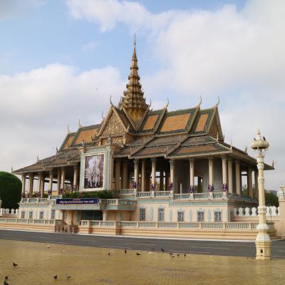 2017年3月：プノンペンの中心で彫刻に囲まれる！-カンボジア2 ［国立博物館、王宮］