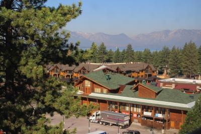 キャンプしに、はるばるオレゴン、カリフォルニア　Day１０-１（South Lake Tahoeの朝）