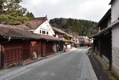 日野町のオシドリ飛来と吹屋のベンガラ町並み（鳥取・岡山）