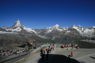 ツェルマットで最もメジャーな(常にマッターホルンを眺めながら歩く)スイスツアー定番ハイキング