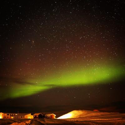 春と真冬を楽しむアイスランド一周旅行。4,アークレイリとミーバトン湖周辺。