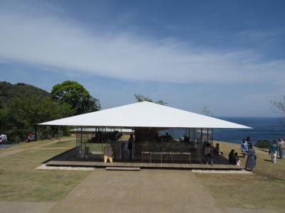 おでかけもこを見てアカオハーブ&ローズガーデンへ行ってきました。