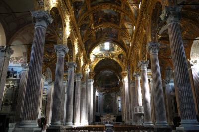 北イタリアの小さな都市巡り　その11 最後のジェノバ観光は豪華な教会と王宮へ