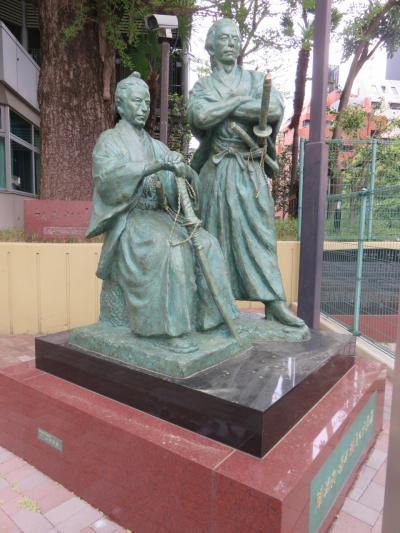 勝海舟と氷川清話等を思い出し、赤坂氷川神社近辺を朝の散歩