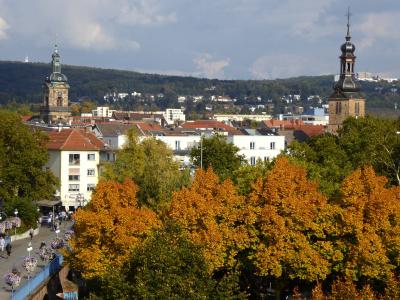 2017　秋の欧州7か国の旅(24)　黄金色に染まるザールブリュッケン、歴史を想いながら散策する