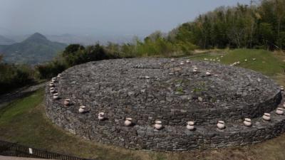 善通寺から大麻山に登って古墳と桜を楽しむ