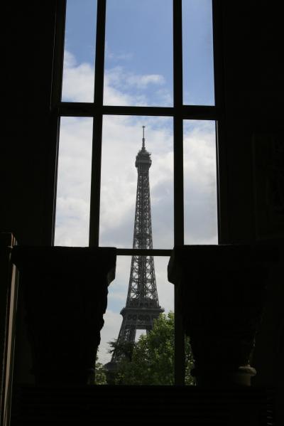 フランス　パリ　シャイヨー宮からアールヌーボー建築を巡りケ・ブランリー美術館まで