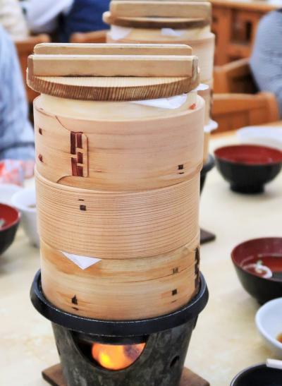 山梨-5　信玄館　米沢/近江/松坂牛の食べ比べ昼食　☆日帰りで３食+みやげ3kg付き