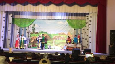 民族舞踊観賞 ダイヤモンド・プリンセス ぐるり北海道周遊と知床クルージング・サハリン9日間