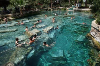 最高トルコの美味しい旅10日間③＜パムッカレでテルマエ体感＞