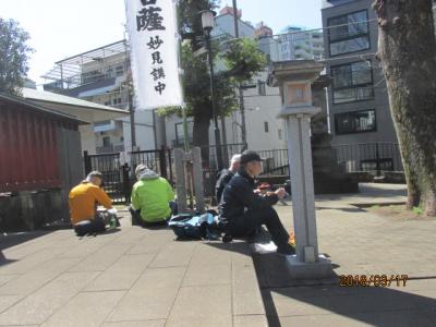 東京１００景（２）東京ウオーク３５キロ・雑司ヶ谷鬼子母神にて昼食。