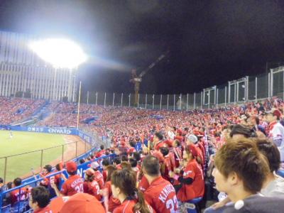 プロ野球観戦　ヤクルトー広島　（神宮球場）