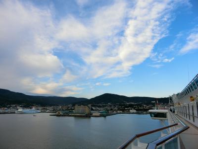 小樽港着岸 ダイヤモンド・プリンセス ぐるり北海道周遊と知床クルージング・サハリン9日間