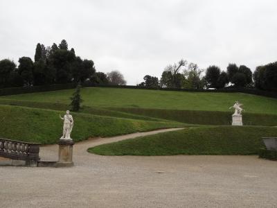 フィレンツェ　ボーボリ庭園・バルディーニ庭園・陶磁器博物館