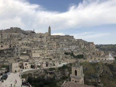 ☆初イタリア☆ナポリから東に移動、洞窟住居の街マテ―ラへ