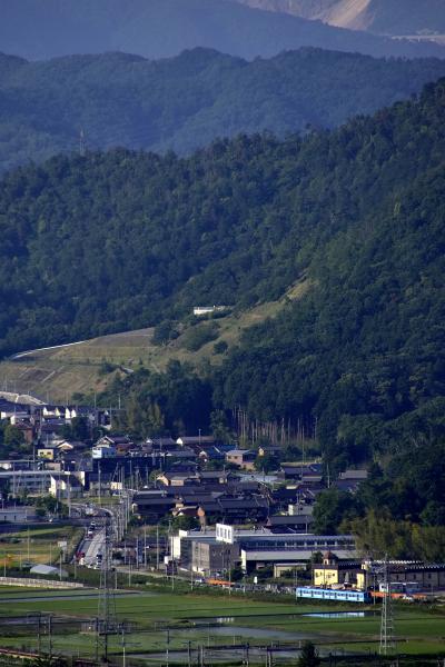 新緑の佐和山城址から眺める彦根城と伊吹山の風景を探しに訪れてみた