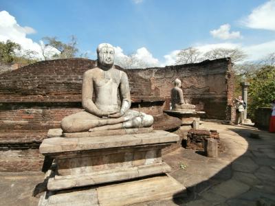 光輝く島：スリランカ世界遺産の旅（その３）中世の古都：ポロンナルワ観光