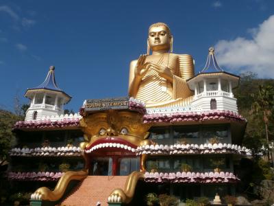 光輝く島：スリランカ世界遺産の旅（その４）黄金寺院：ダンブッラ観光＆聖地キャンディー市内観光