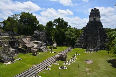 古代マヤ文明の都市、ティカル遺跡