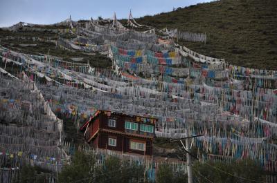 四川省チベット族ガンゼ自治区5　徳格ー炉霍