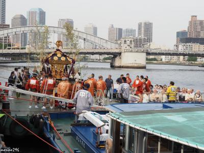 築地・波除稲荷神社の夏越しの大祭「つきじ獅子祭」