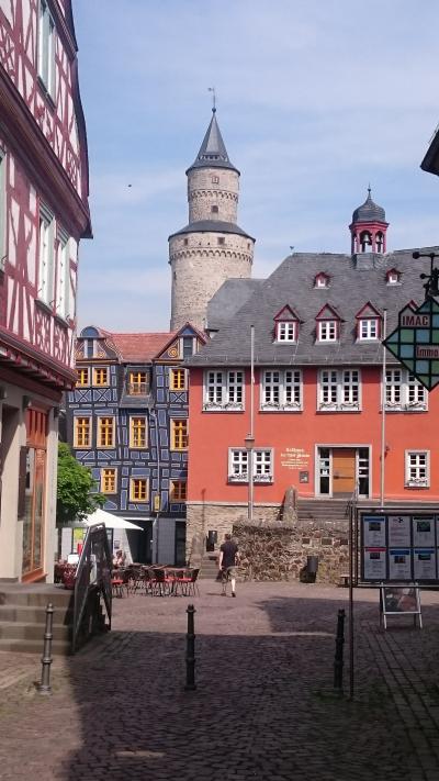 [魔女の塔]という名に魅せられて行った町・・・イトシュタイン Idstein・・ドイツ木組みの家街道を歩く