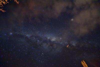 ニュージーランドで初めての星空撮影に挑戦、しかもUFOを撮ってしまった。