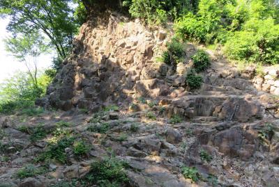 2018春、北関東の名城(6/21)：5月22日(6)：金山城(2)：旧道上の登山道、物見台、館