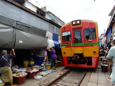 201806 2回目のバンコクもスクートビズで行く雨期真っ最中だけどメークロン市場鉄道・アジアティークとタイグルメに満喫の旅