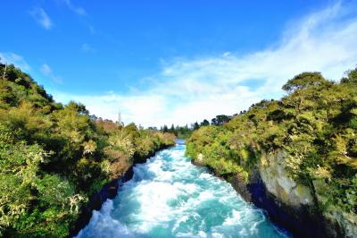 ニュージーランド旅行・フカ滝・タウポ湖